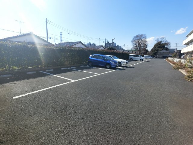 【駐車場】