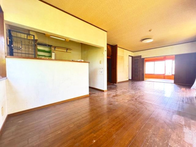 【居間・リビング】 | 河内町生板　4LDK