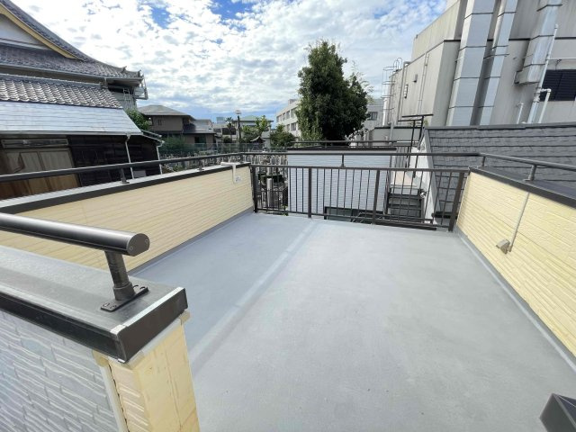 港区西麻布２丁目中古戸建のバルコニー