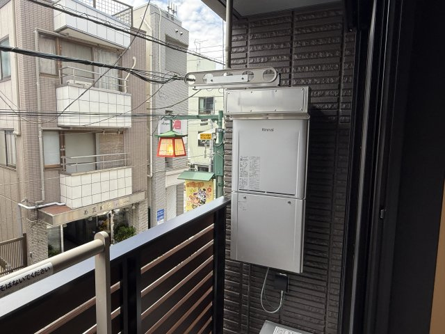 メゾンアノールのバルコニー