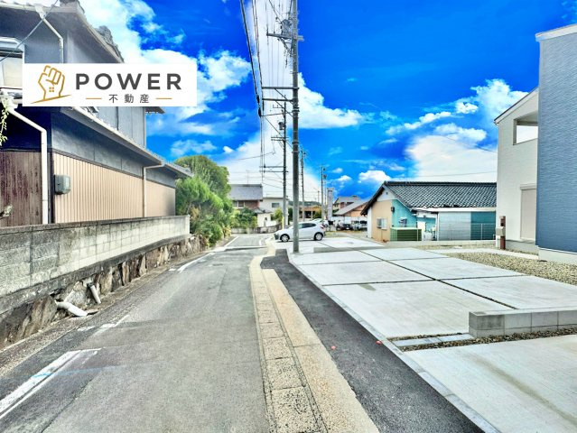 リーブルガーデン　瀬戸市今林町　全3棟のその他|十分な幅が確保されており、車の出し入れもスムーズ。お子様の送り迎えなど、日常の動作も快適に行えます。									
									