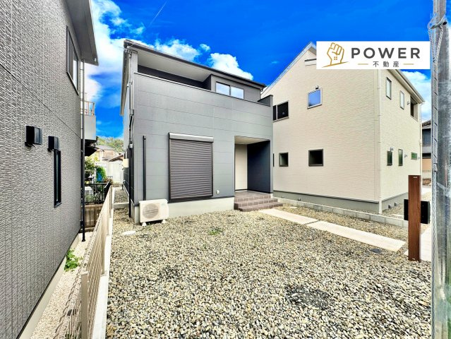 リーブルガーデン　瀬戸市今林町　全3棟の外観|落ち着いた色合いと上品な質感の外観は、家族の成長とともに永く愛せるデザインを実現しています。									
									
