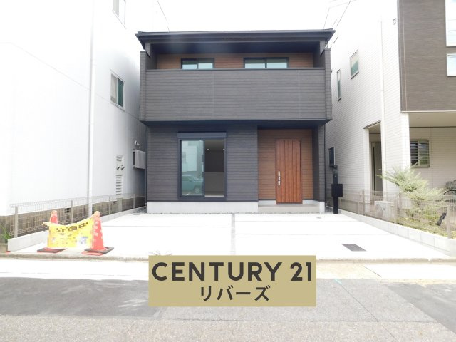名古屋市東区矢田３丁目の新築一戸建の外観|☆限定１棟☆　　新価格！！いつでも見学できます♪（お問合せ当日、平日、水曜、夜間でもＯＫ）　名鉄「矢田」駅徒歩６分！　駐車並列３台ＯＫ（車種による）　４ＬＤＫ！　床暖房付きの広いＬＤK１９．９帖♪