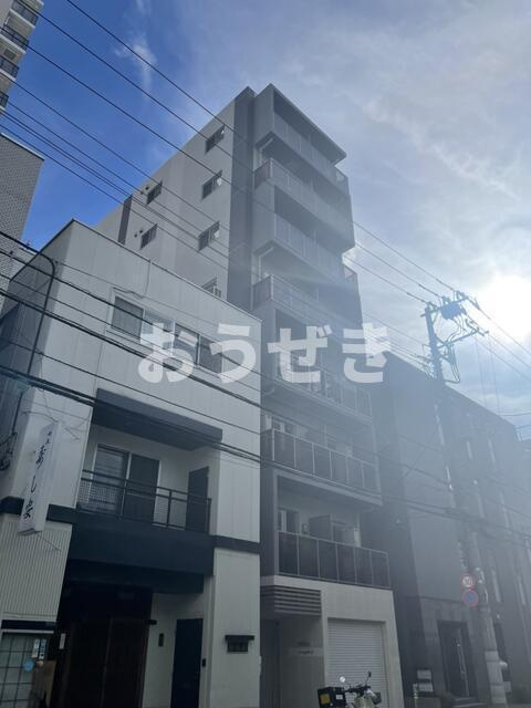 エストゥルースプラス三ノ輪