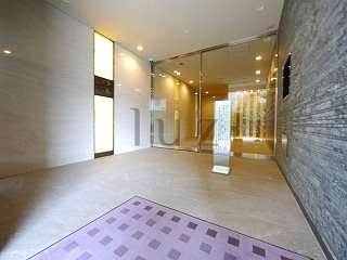 ガーラグランディ川崎榎町のエントランス