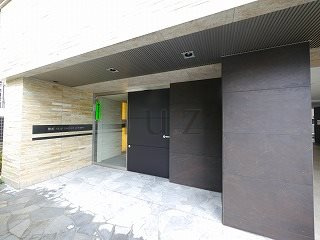 ガーラグランディ川崎榎町のエントランス
