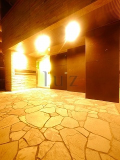 ガーラグランディ川崎榎町のエントランス