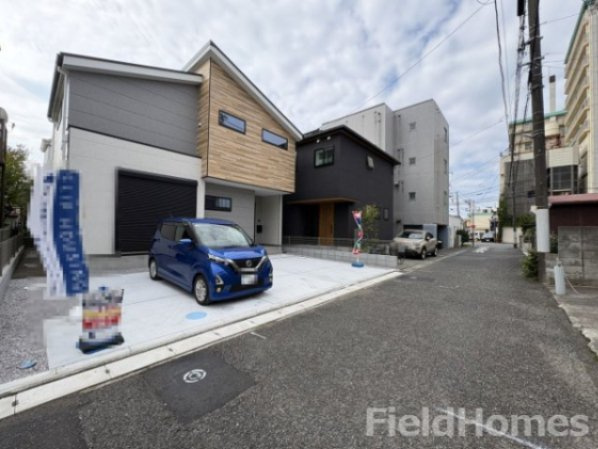 平塚市菫平新築戸建て　3期1号棟の前面道路含む現地写真|前面道路含む現地写真です。
