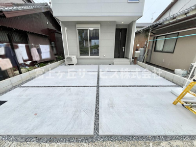 【駐車場】 | 豊橋市仁連木町 59期 新築一戸建て | ２台駐車可能です