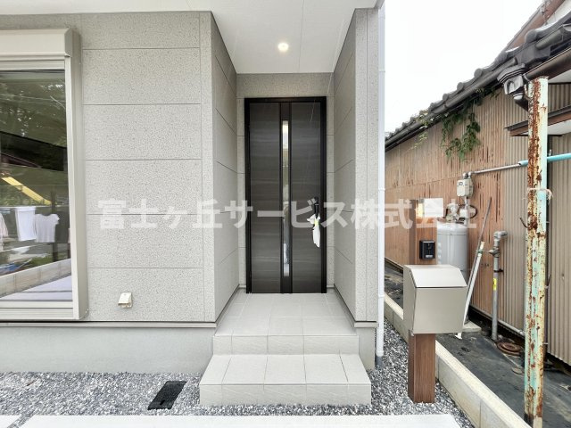【エントランス】 | 豊橋市仁連木町 59期 新築一戸建て | エントランスです