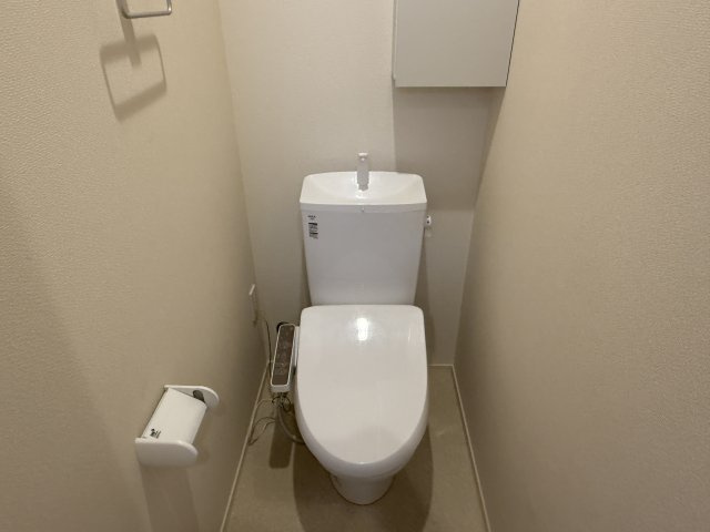 Ｒｅｓｉｄｅｎｃｅ　ｋｏｔｏｂｕｋｉのトイレ|同建物別室参考写真