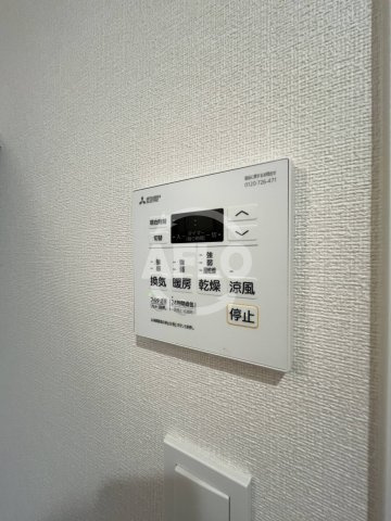 プレサンス東三国エンブレイスの洗面所|プレサンス東三国エンブレイス　浴室乾燥機