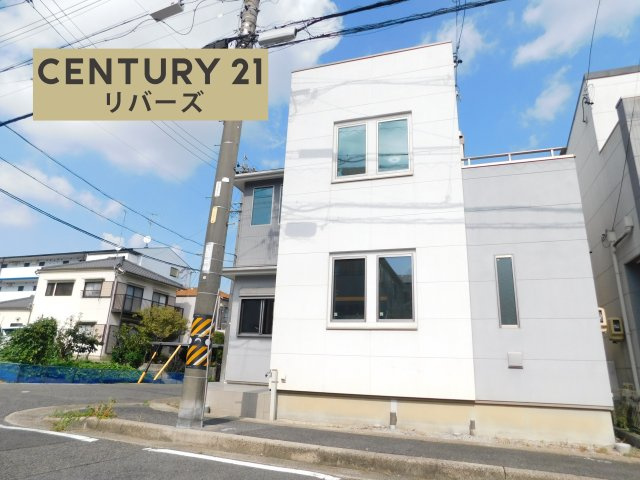 名古屋市天白区植田山４丁目の中古一戸建の外観|☆２０２６年７月リフォーム済☆　　いつでもご案内出来ます♪（お問合せ当日、平日、水曜、夜間の見学でもＯＫ）　角地！　ビルトインガレージ・駐車並列２台ＯＫ！　全居室６．０帖以上♪　収納豊富！
