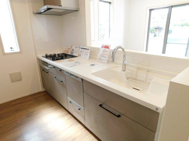 名古屋市天白区植田山４丁目の中古一戸建のキッチン|◇キッチン◇　　キッチン新品交換　食洗機　（２０２６年７月リフォーム済）