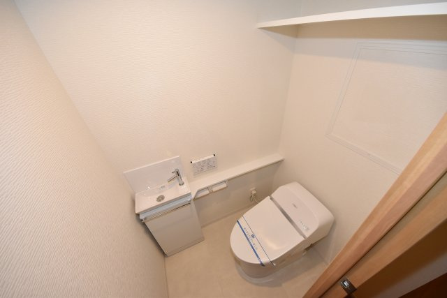 ジャスパ御堂筋本町のトイレ