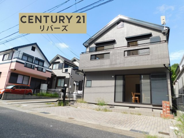 名古屋市天白区高島２丁目の中古一戸建の外観|☆内外装新規リフォーム済☆　　いつでもご案内出来ます♪（お問合せ当日、平日、水曜、夜間の見学でもＯＫ）　南西向き！　収納付きＬＤＫ約１８．２帖♪　２wayワイドバルコニー！　駐車２台可（車種による）