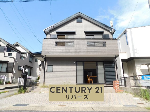 名古屋市天白区高島２丁目の中古一戸建の外観|☆内外装新規リフォーム済☆　　いつでもご案内出来ます♪（お問合せ当日、平日、水曜、夜間の見学でもＯＫ）　南西向き！　収納付きＬＤＫ約１８．２帖♪　２wayワイドバルコニー！　駐車２台可（車種による）