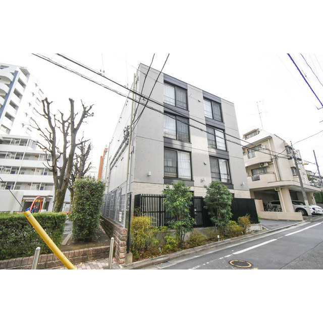 ＬＥＧＡＬＡＮＤ市谷薬王寺