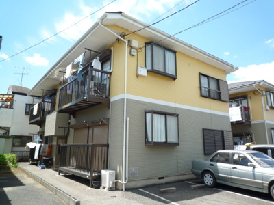 1フロア2世帯、全世帯角部屋です。