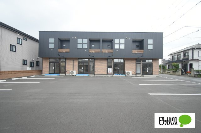 アステール岩神スクエアの駐車場