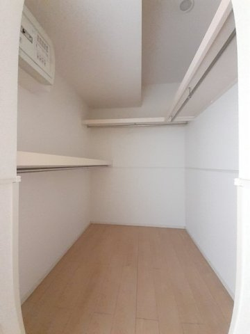 ラ　ヴィ　ベール弐番館の収納