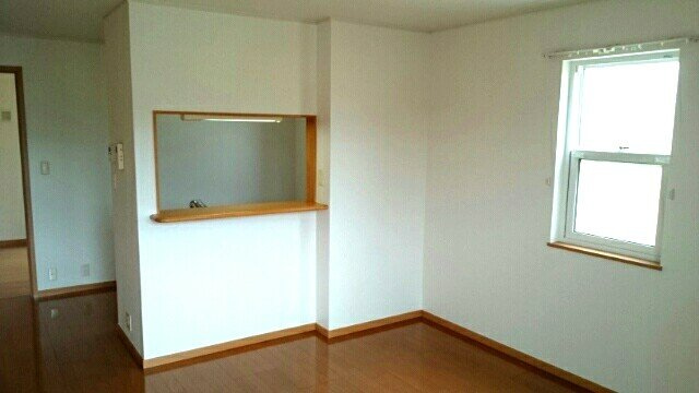 ヴァンクール貴志川Ⅱの居間・リビング