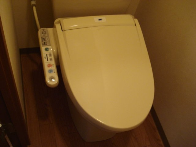 ルミエールのトイレ|シャワー付トイレ