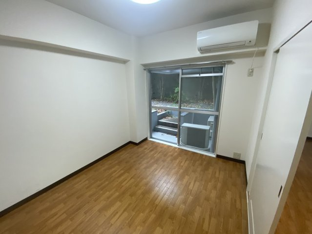 ヴェルドール芳花園の洋室