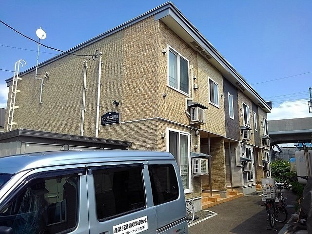 インプレス新琴似の外観