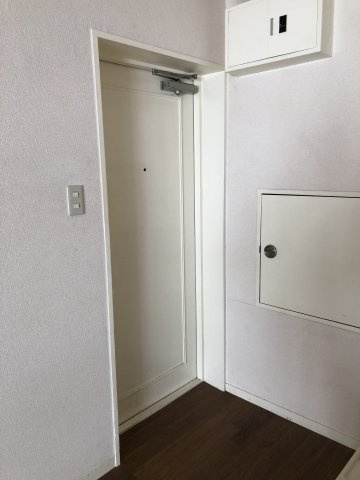 アーバンビルの玄関