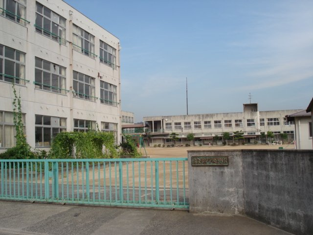 フローラ日吉の周辺|倉敷市立老松小学校まで1,494ｍ