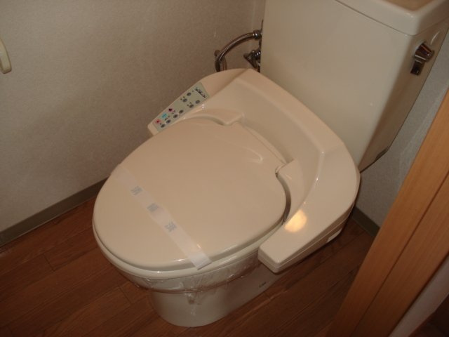 パークサイドのトイレ|シャワー付トイレ