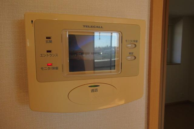 フォレストヴィラⅡの内装|カメラ付インターホン