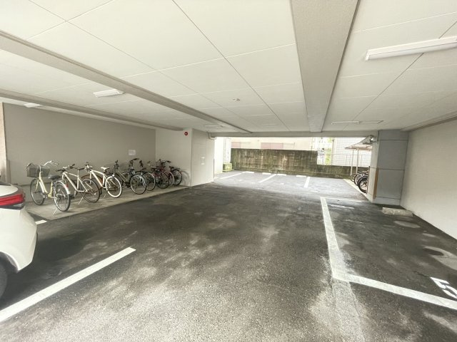 【駐車場】 | ラ･コミューン大手門