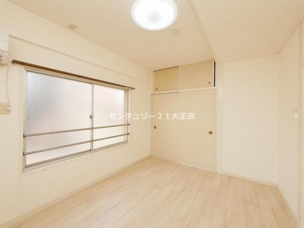 大阪市港区市岡１丁目の賃貸マンションのバルコニー|★洋室の窓です★