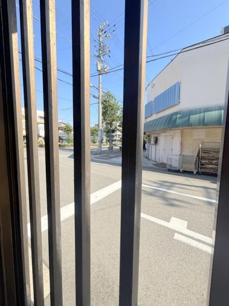 鶴町3丁目倉庫兼ガレージの展望