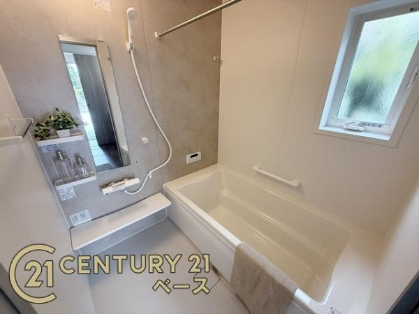 ファーストタウン五条畑 １号棟 ／新築一戸建の浴室|ゆったりしたサイズの浴室！足を伸ばしての入浴は疲れも癒してくれます！