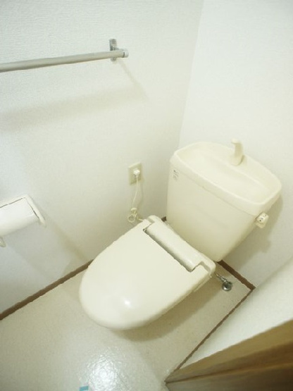 【トイレ】 | ファーストリングⅠ | 洋式の水洗トイレです♪
