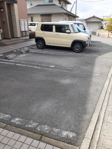 アルペンローゼの駐車場
