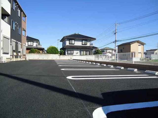 プリムローズの駐車場