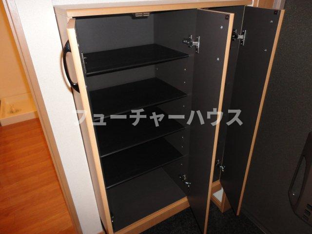 ソレイユ　シャトーの玄関|下駄箱