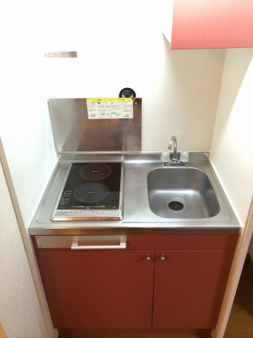 レオパレスイースト浅川のキッチン
