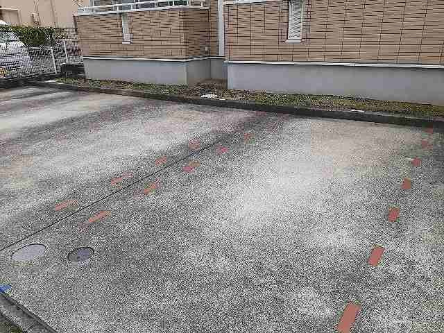 アンジュの駐車場
