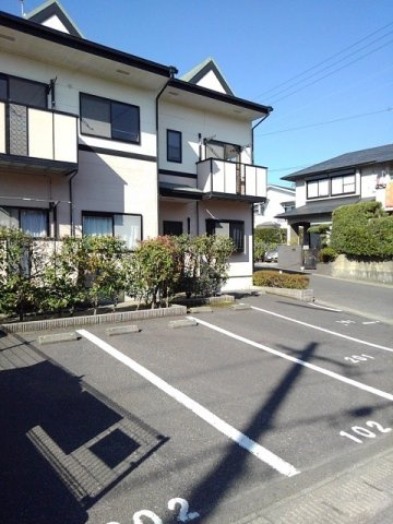 クライムハイツの駐車場
