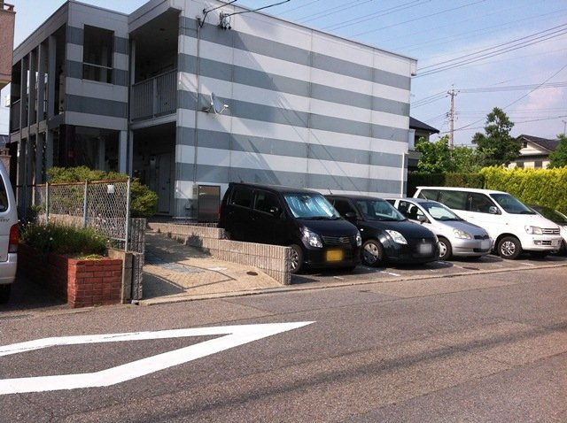 レオパレス江口のその他|近くの月極め駐車場のご案内も可能です。