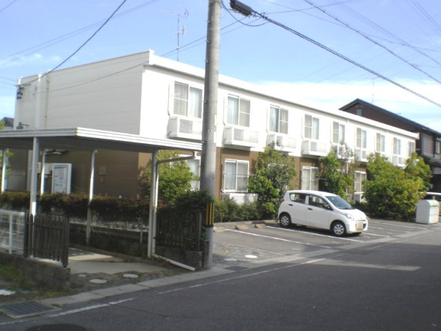 レオパレス岡崎ウエストⅡの外観