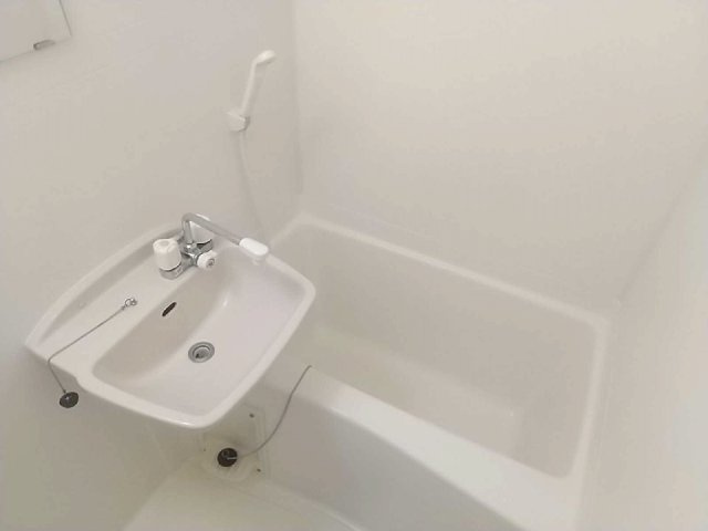 レオパレスソレイユの浴室