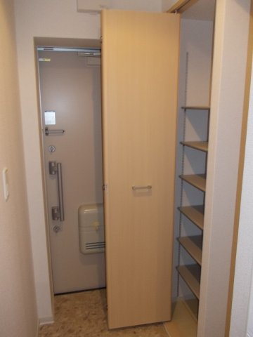 ヴェルファーレ　Ⅱの玄関