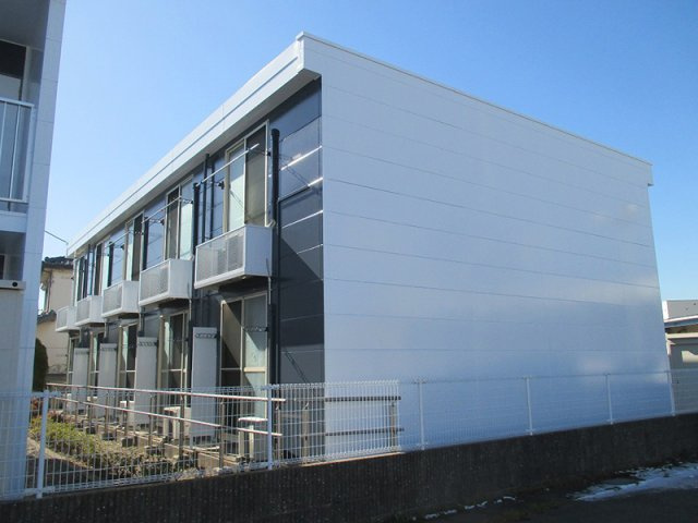 レオパレスフジＢの外観