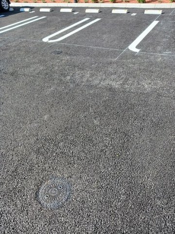 ルミエール鹿黒Ａの駐車場